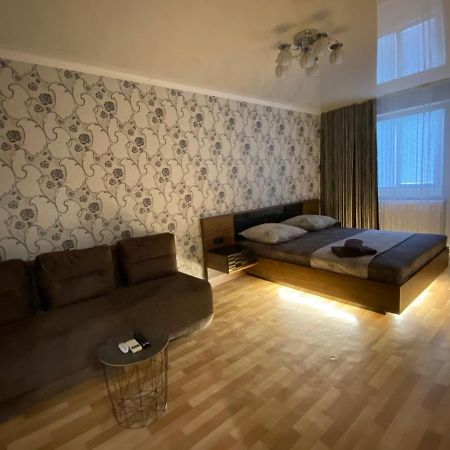 2 Комнатная Квартира, До 6 Спальных Мест Кривой Рог Екстериор снимка
